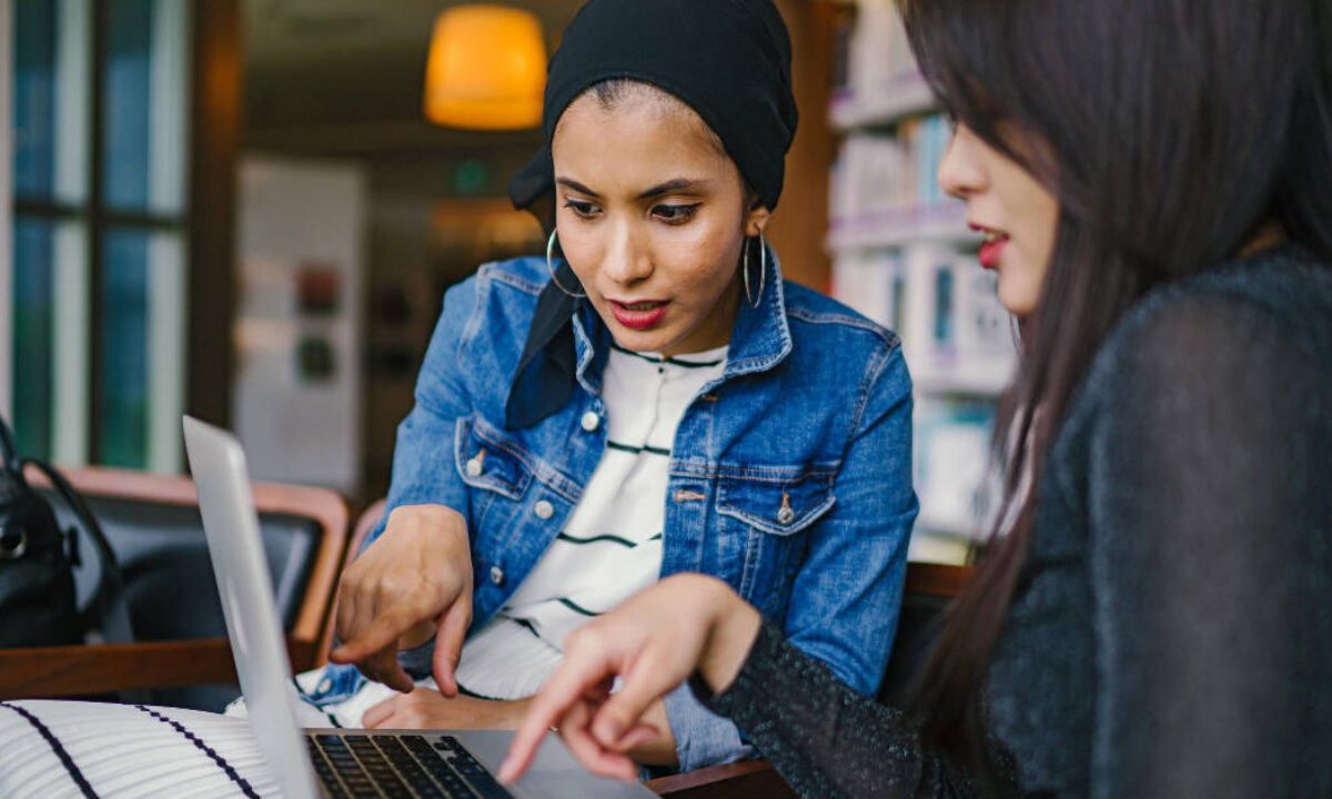 https://penji.co/wp-content/uploads/2018/06/women-working-in-meeting-laptop-1200x720.jpg