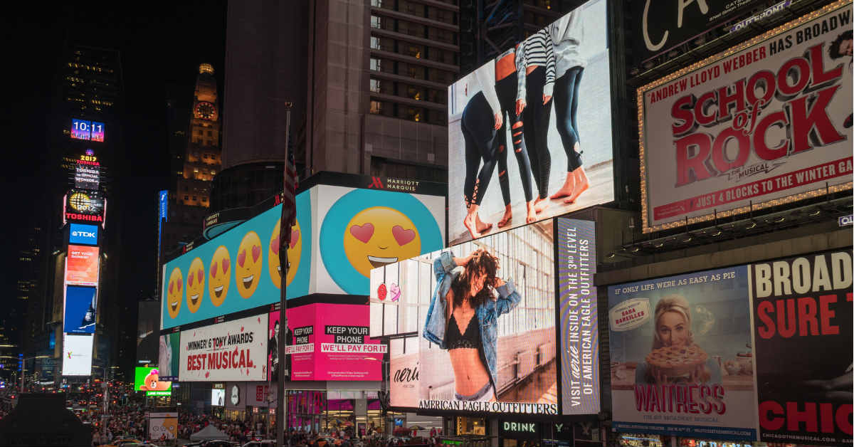 9 Types of Outdoor Advertising (with realworld examples) Unlimited