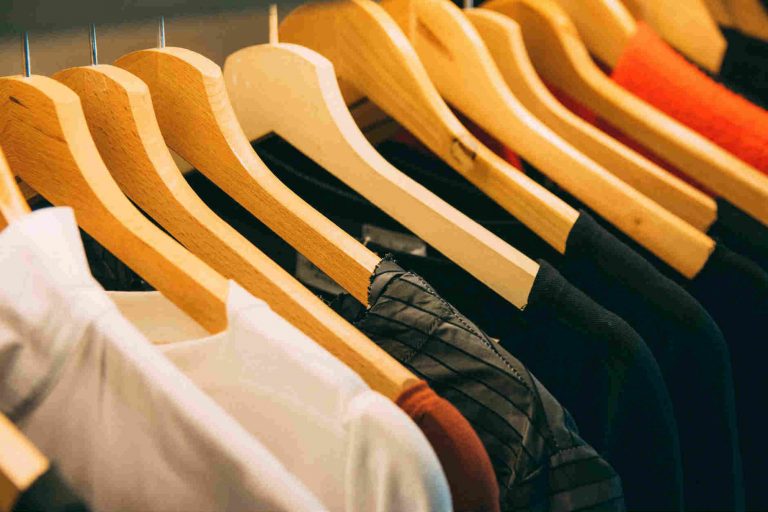 Starting Up a Clothing Business: Read Before You Start - Unlimited ...