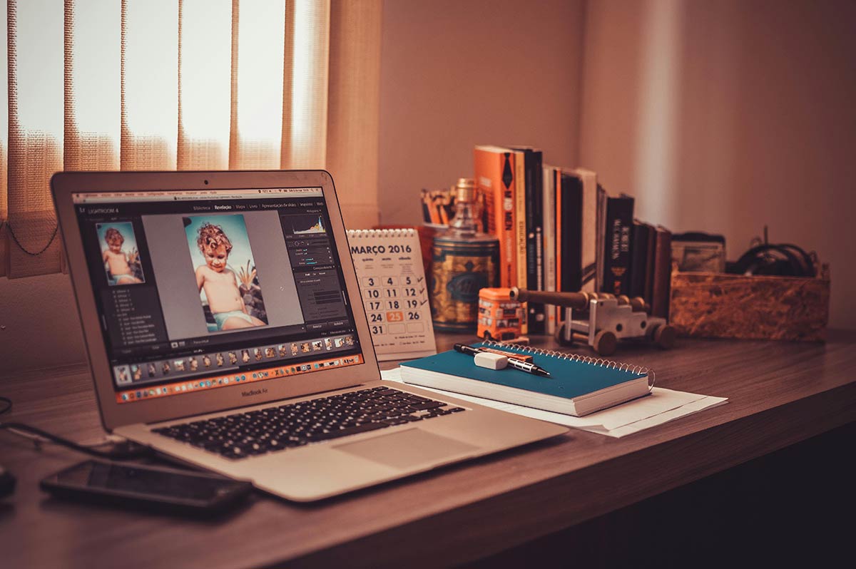 Boost Your Brand By Hiring a Dedicated Graphic Design Team Today